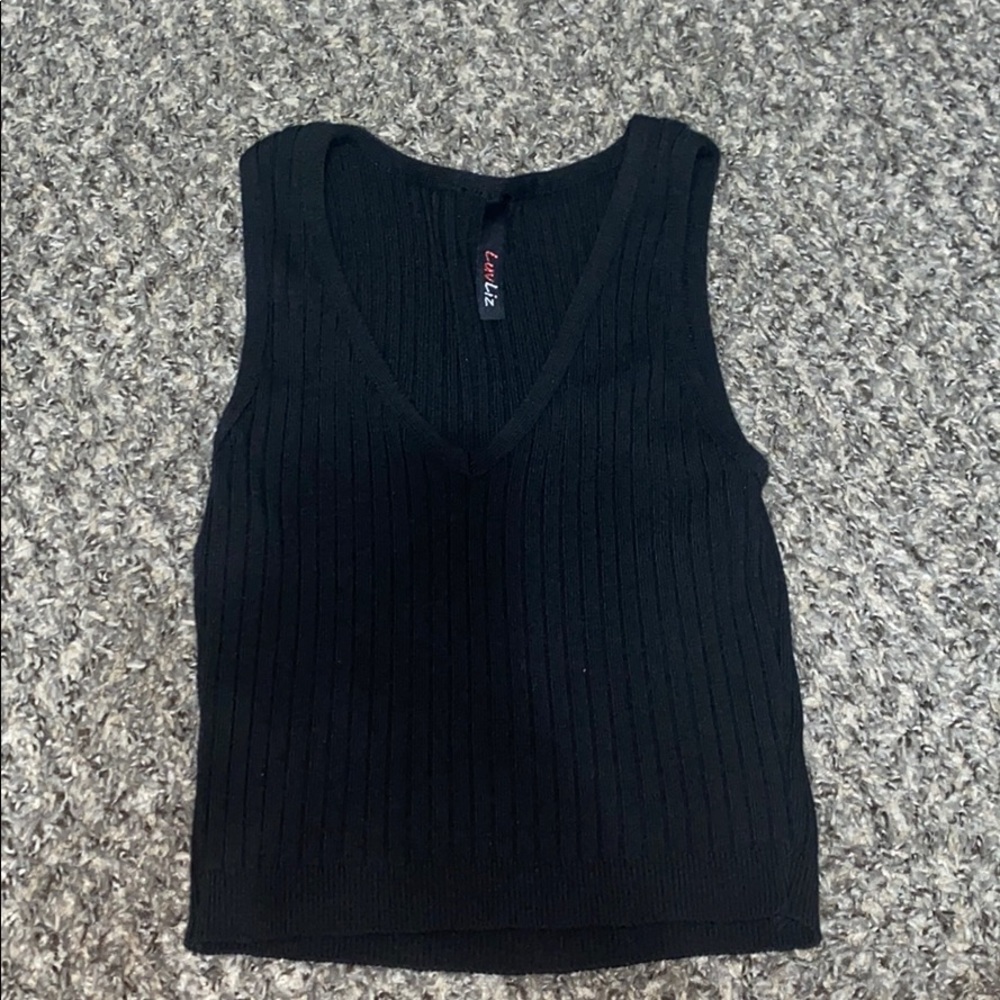 Black crop top